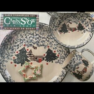 16pc Holiday themed stoneware set